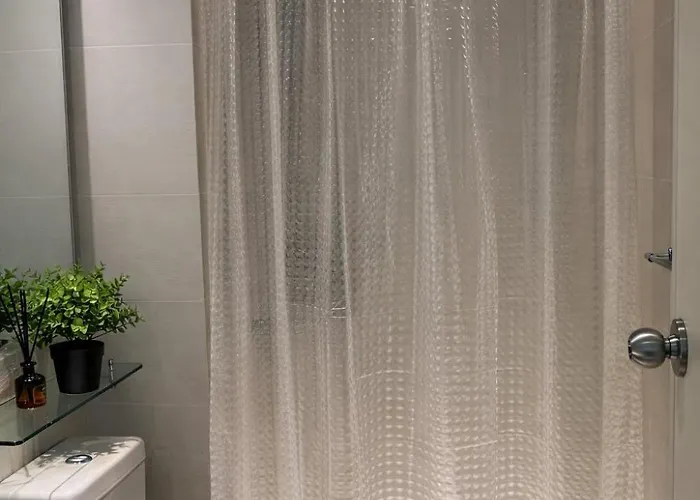 Cozy Staycation Near Moa With Pool Access Netflix Wifi Good For 4 *